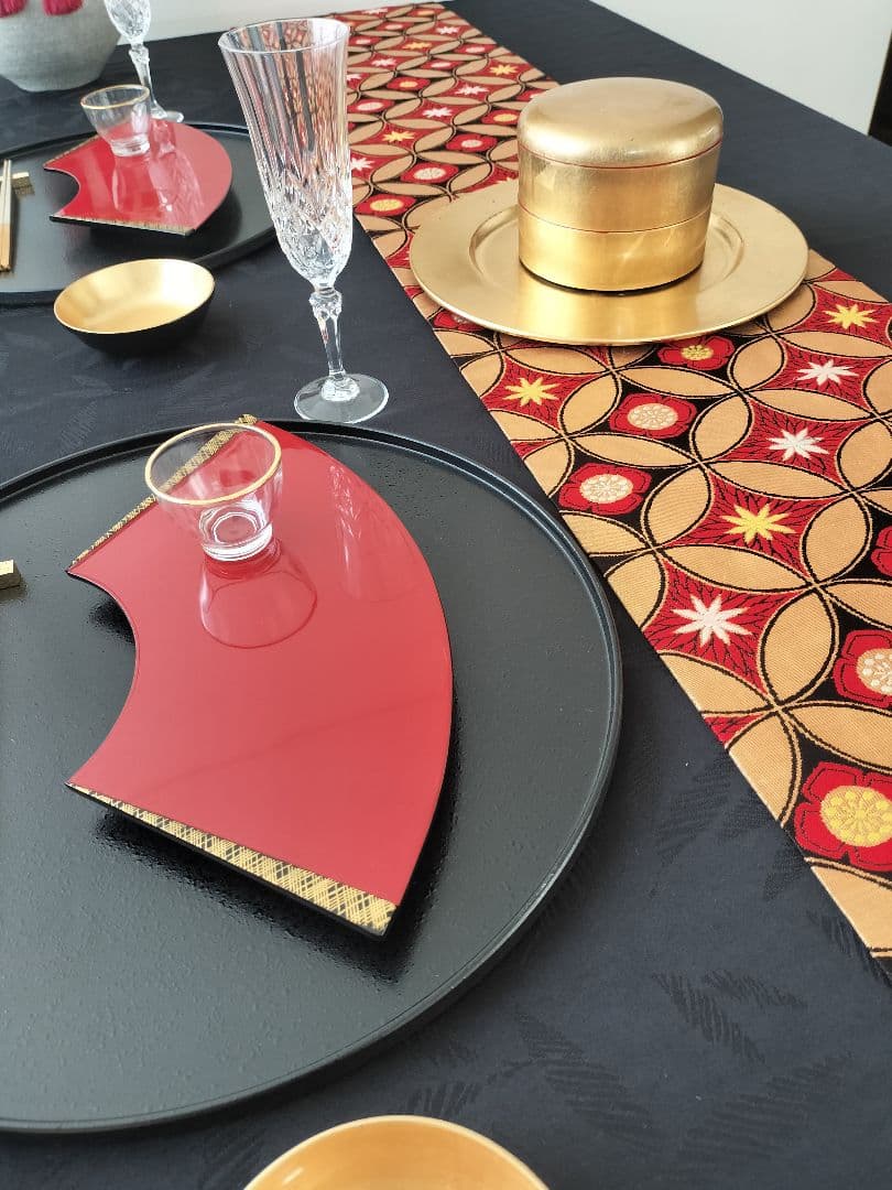 A888★逸品‼️七宝模様‼️テーブルランナー2m18cm