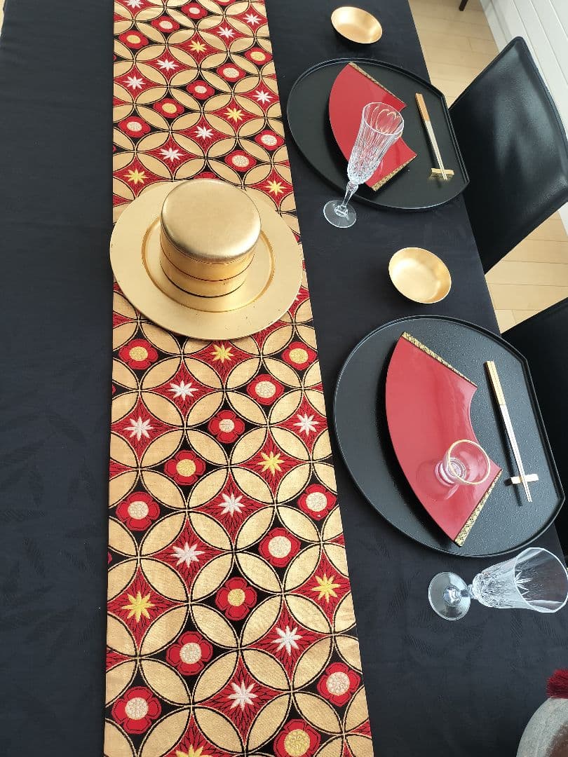 A888★逸品‼️七宝模様‼️テーブルランナー2m18cm