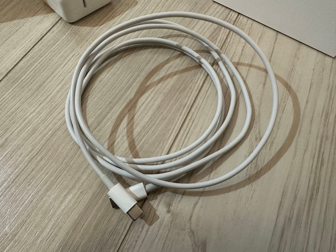MacBook本体 Apple MacBook Air M1 (M1, 2020)