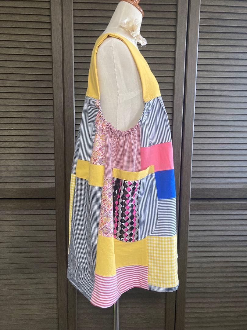 専用　ハンドメイド　エプロン　割烹着　保育士　介護士　看護師　ワンピース