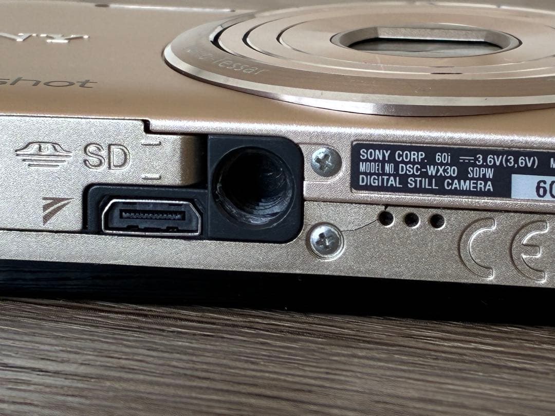 SONY Cyber-shot DSC-WX30 ゴールド 16.2MP 584