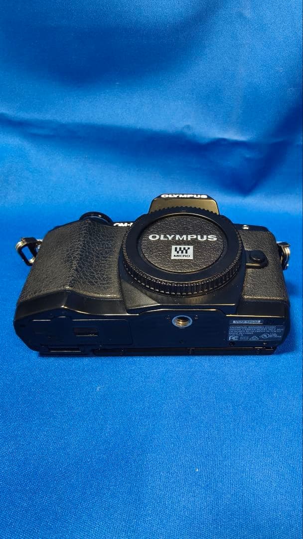 OLYMPUS OM-D EM-10 ミラーレス一眼カメラ