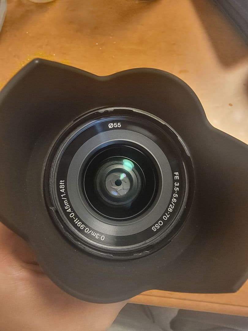 Sony FE 28-70mm F3.5-5.6 OSS レンズ