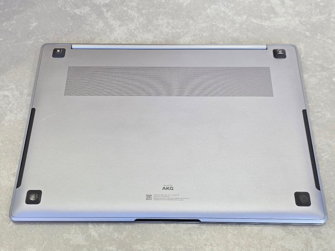 【美品】Samsung Galaxy Book 4 Pro (512GB)