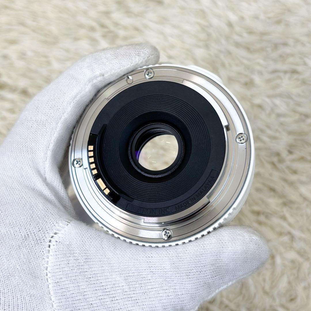 【極美品】キャノン EOSKISS X7 ダブルレンズキット ホワイト 白
