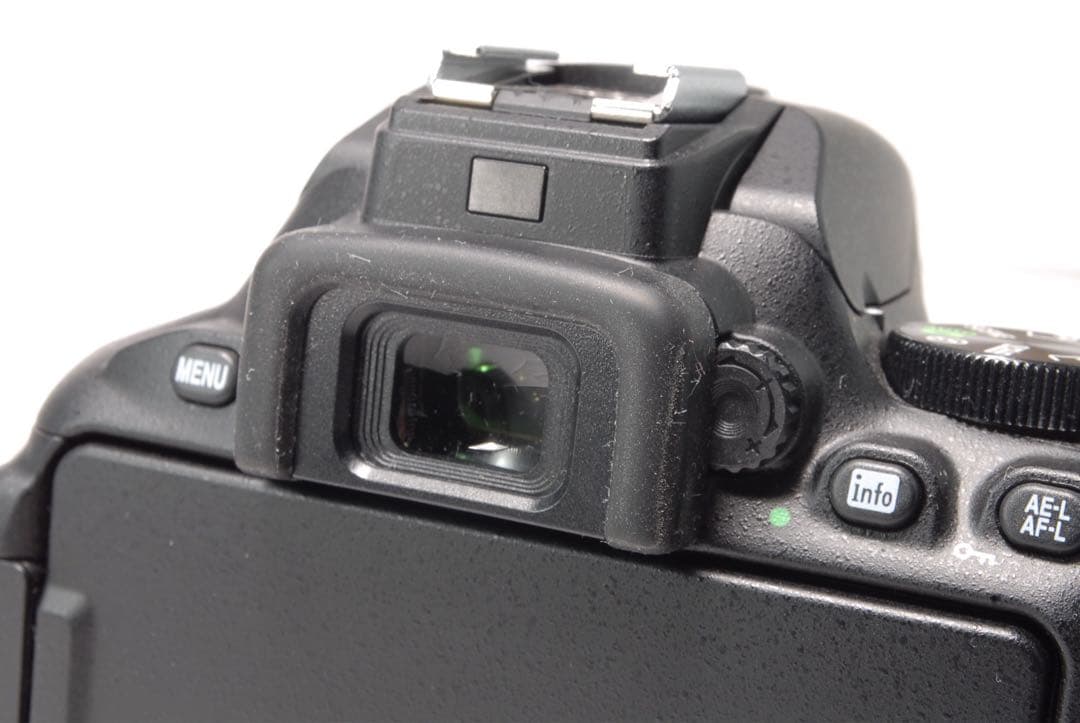 Nikon D5600 AF-S 18-55mm Ⅱ レンズキット スマホ転送