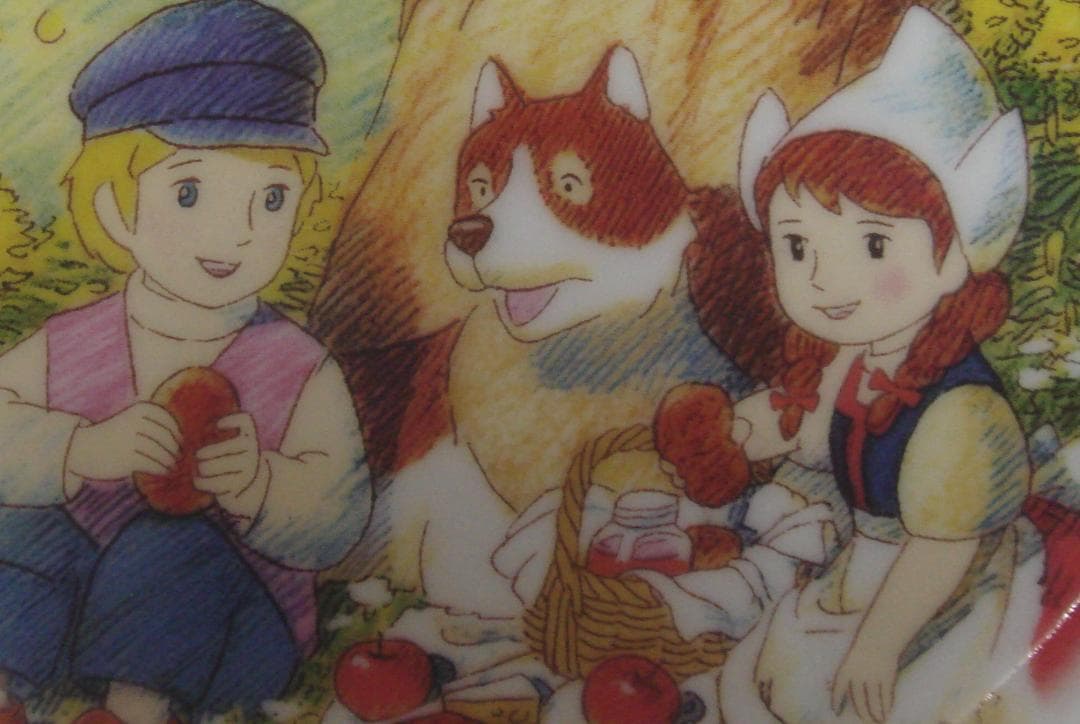 子ども用水筒 カラフルイラスト付き新品未使用 水筒絵皿 フランダースの犬 アニメ