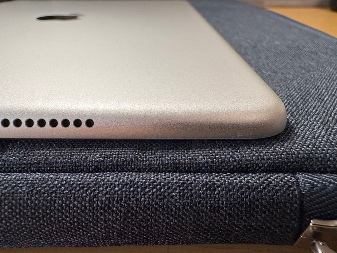 iPad Air3 Wi-Fi+cellularモデル シルバー 64GB 本体