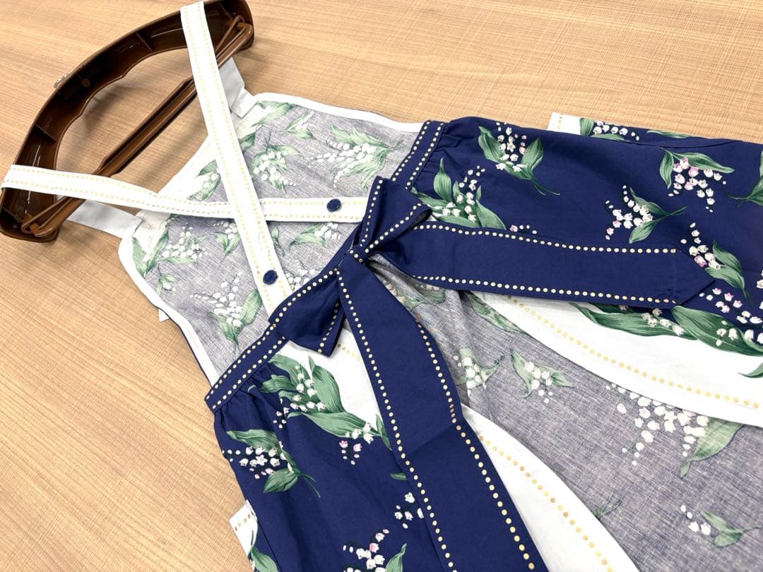 タグ付未使用✨️クリスチャン　ディオール　エプロン　スズラン柄　カネボウ製品