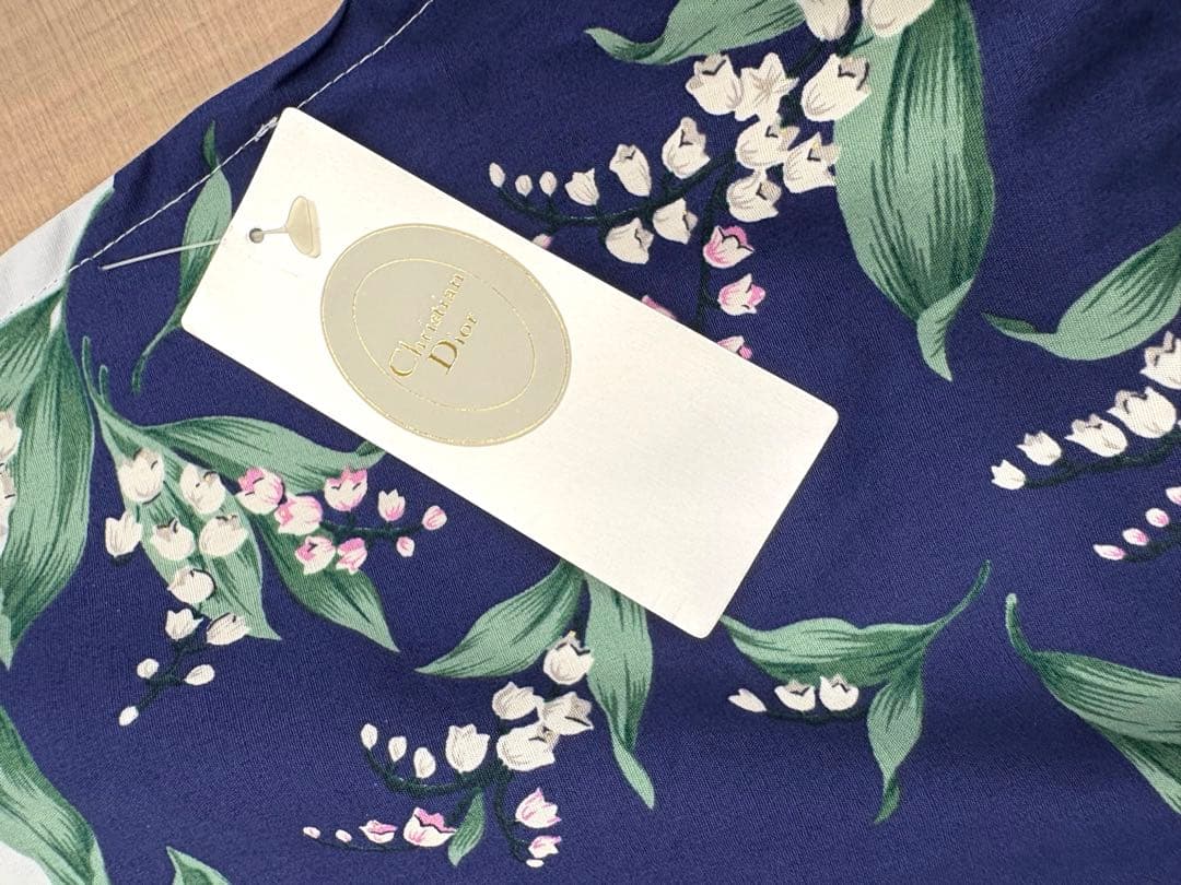 タグ付未使用✨️クリスチャン　ディオール　エプロン　スズラン柄　カネボウ製品