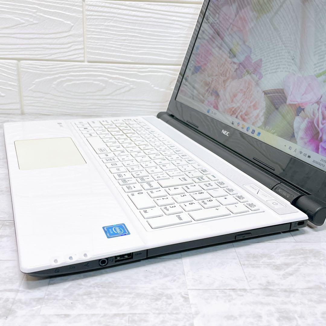 【人気】メモリ8GB✨SSD✨カメラ付✨ノートパソコン Windows11