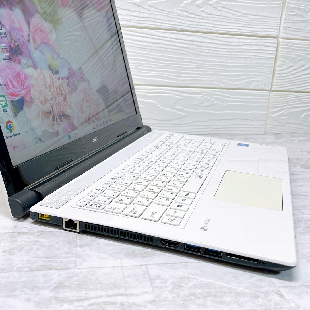 【人気】メモリ8GB✨SSD✨カメラ付✨ノートパソコン Windows11