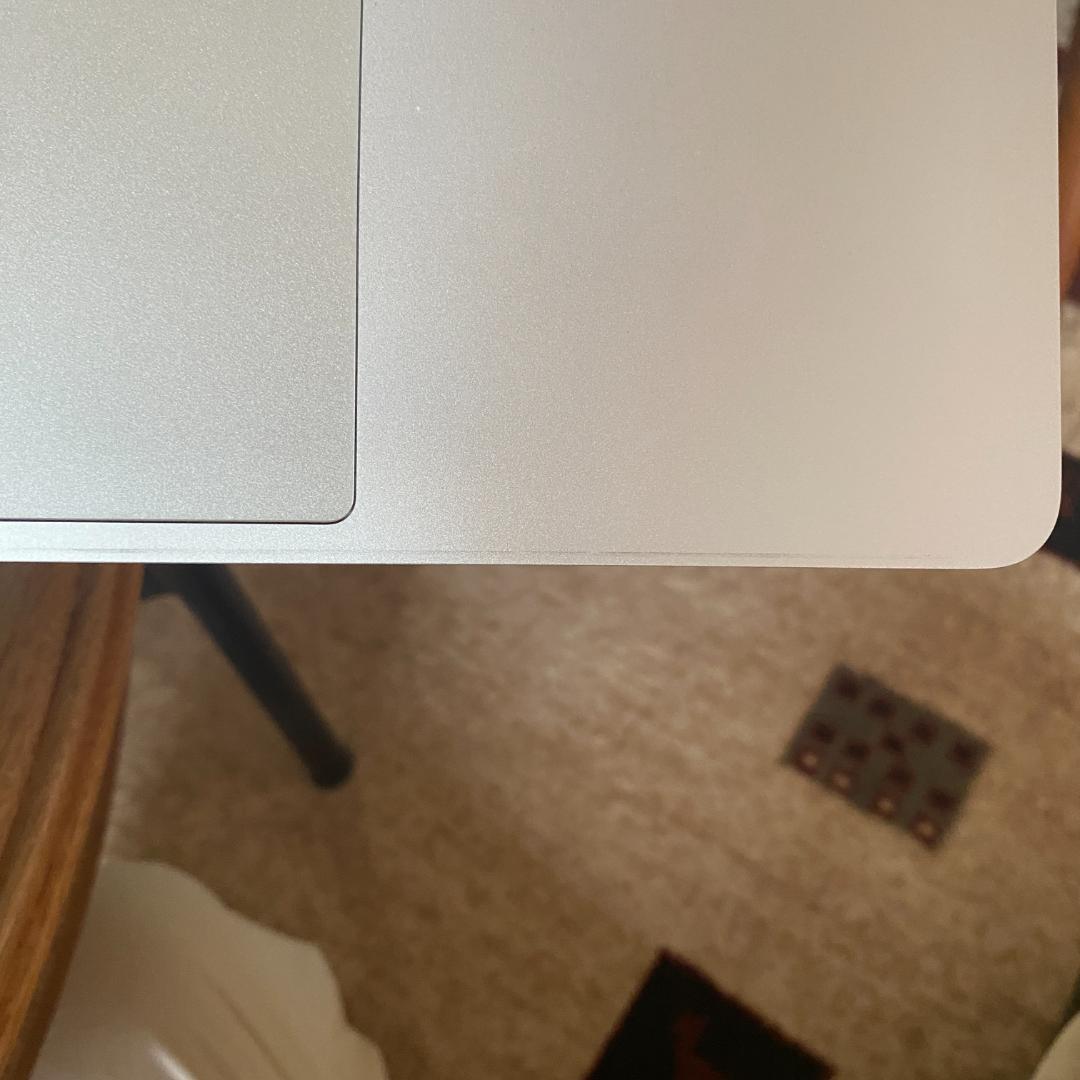 Apple MacBook Pro 15-inch (2016) 　ジャンク扱い