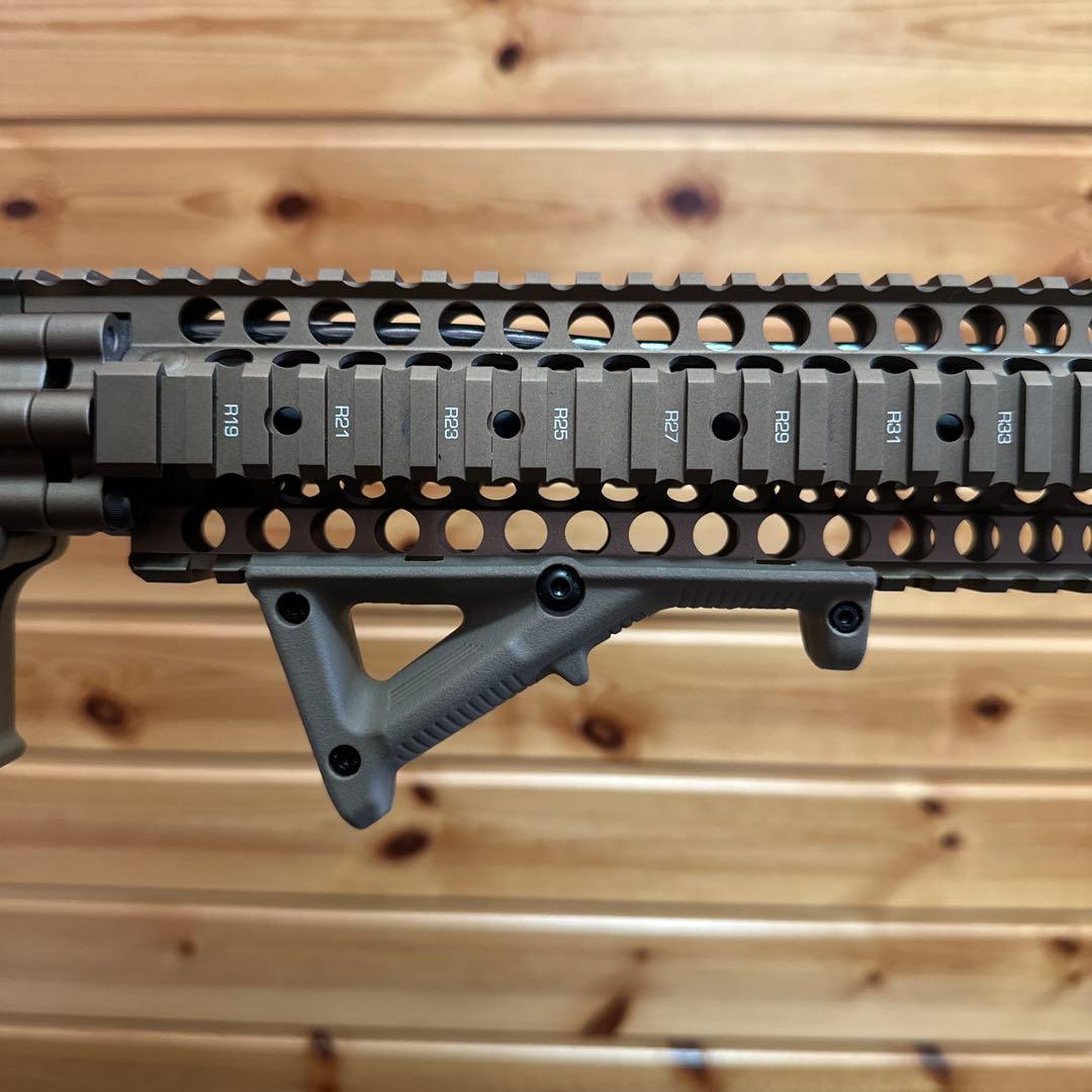 美品⭐️入手困難 東京マルイ 次世代電動ガン レシーライフル タン カラー