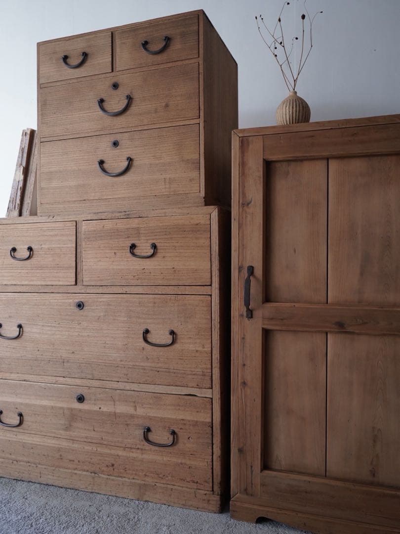 4杯の引き出しチェスト