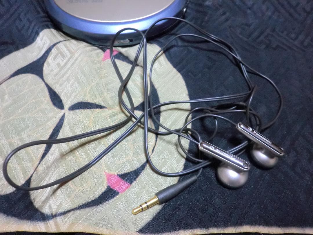 Panasonic SL-CT590 ポータブルCDプレーヤー