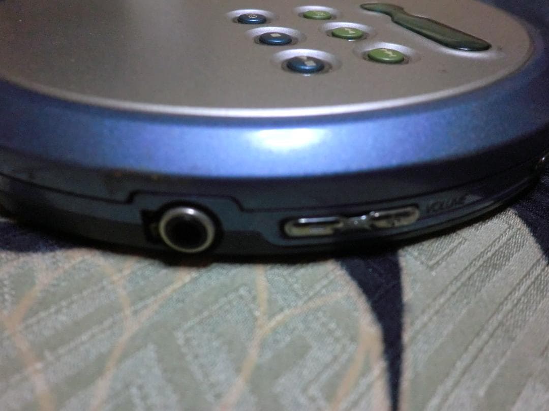 Panasonic SL-CT590 ポータブルCDプレーヤー