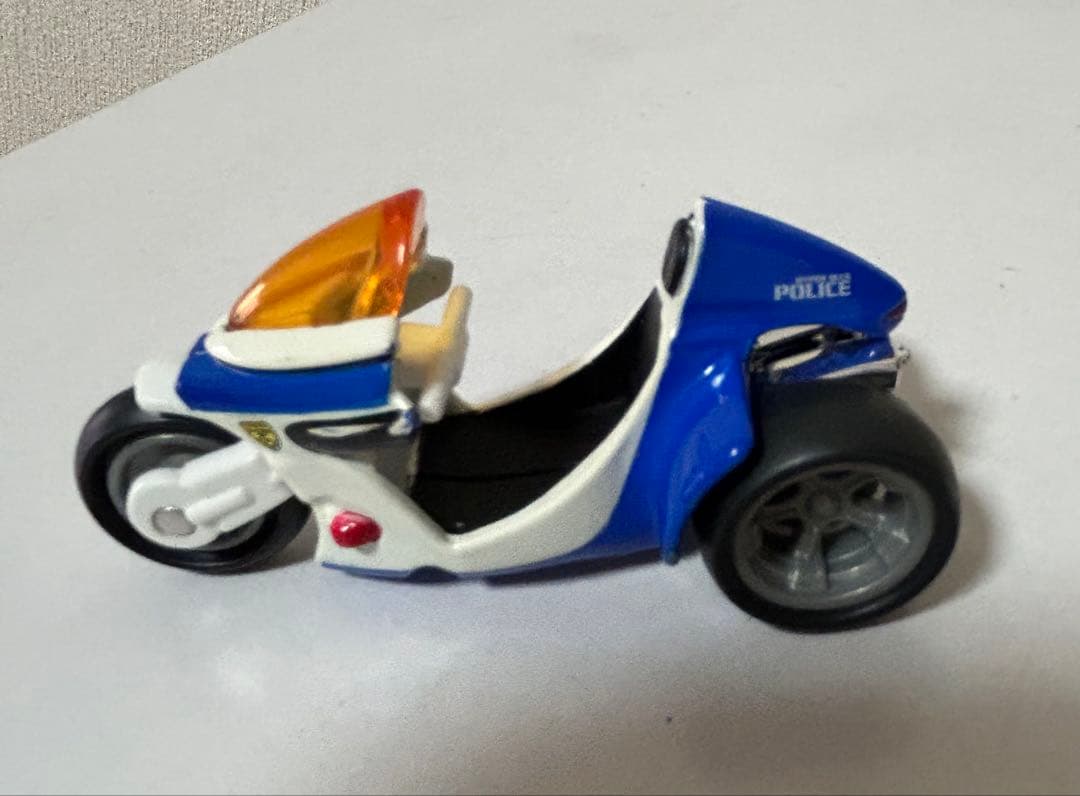 トミカ　ハイパーブルーポリス　ガードランナー