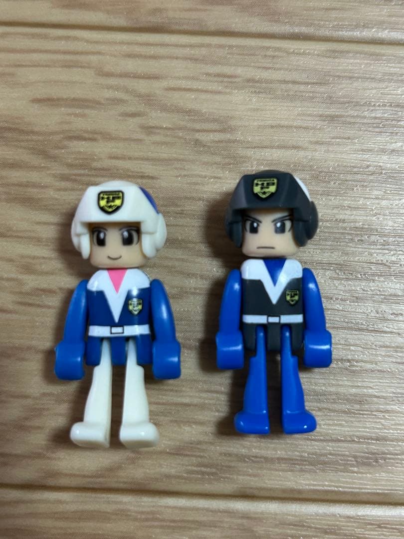 トミカ　ハイパーブルーポリス　ガードランナー