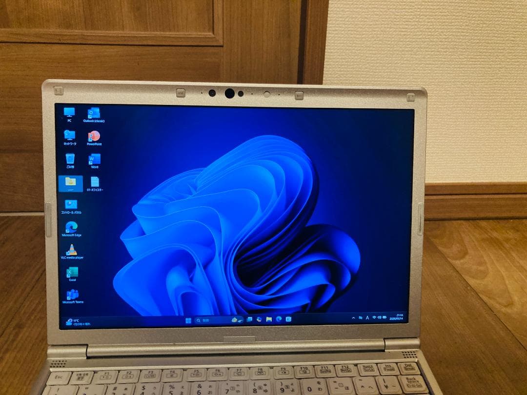 レッツノートSV9 256GB 16GB OFFICE2024 バッテリ95％残