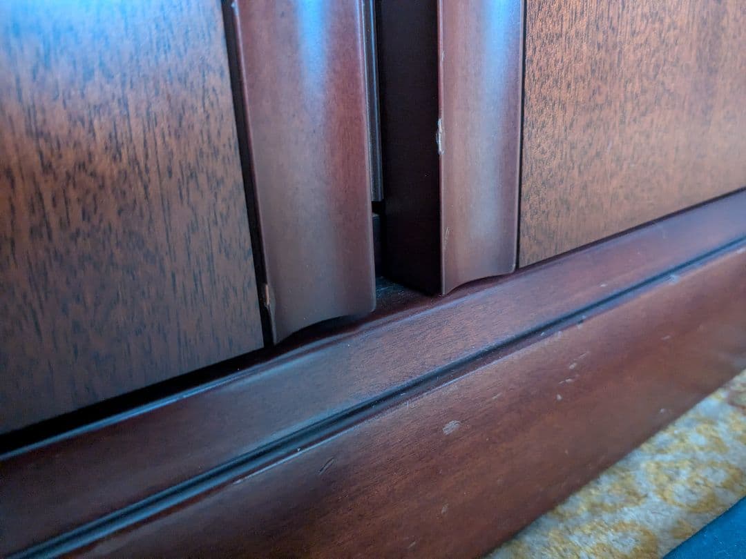 婚礼タンス　ワードローブ　洋服ダンス　両開き　鏡付き　天然木　高級家具