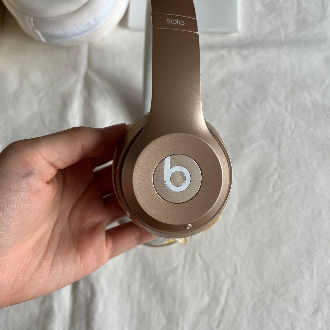 Beats ビーツ　solo2 ワイヤレス　wireless ゴールド　gold