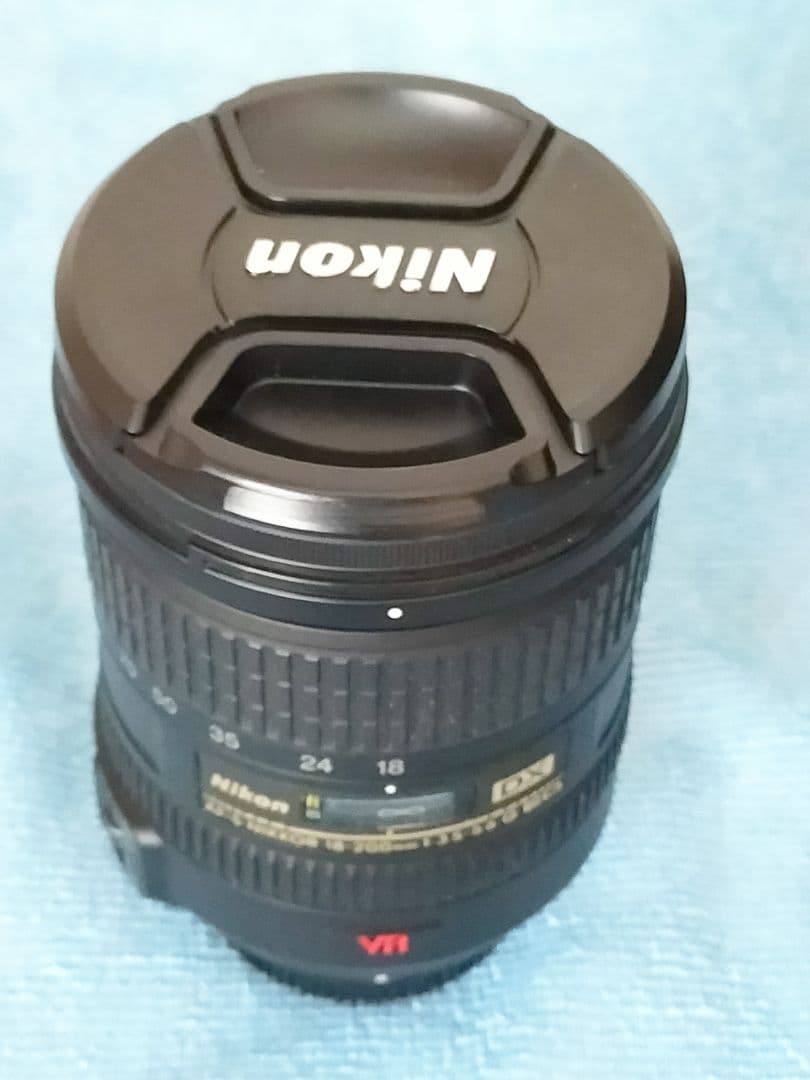 Nikon D7200　マルチパワーバッテリーパック　レンズ18-200 セット