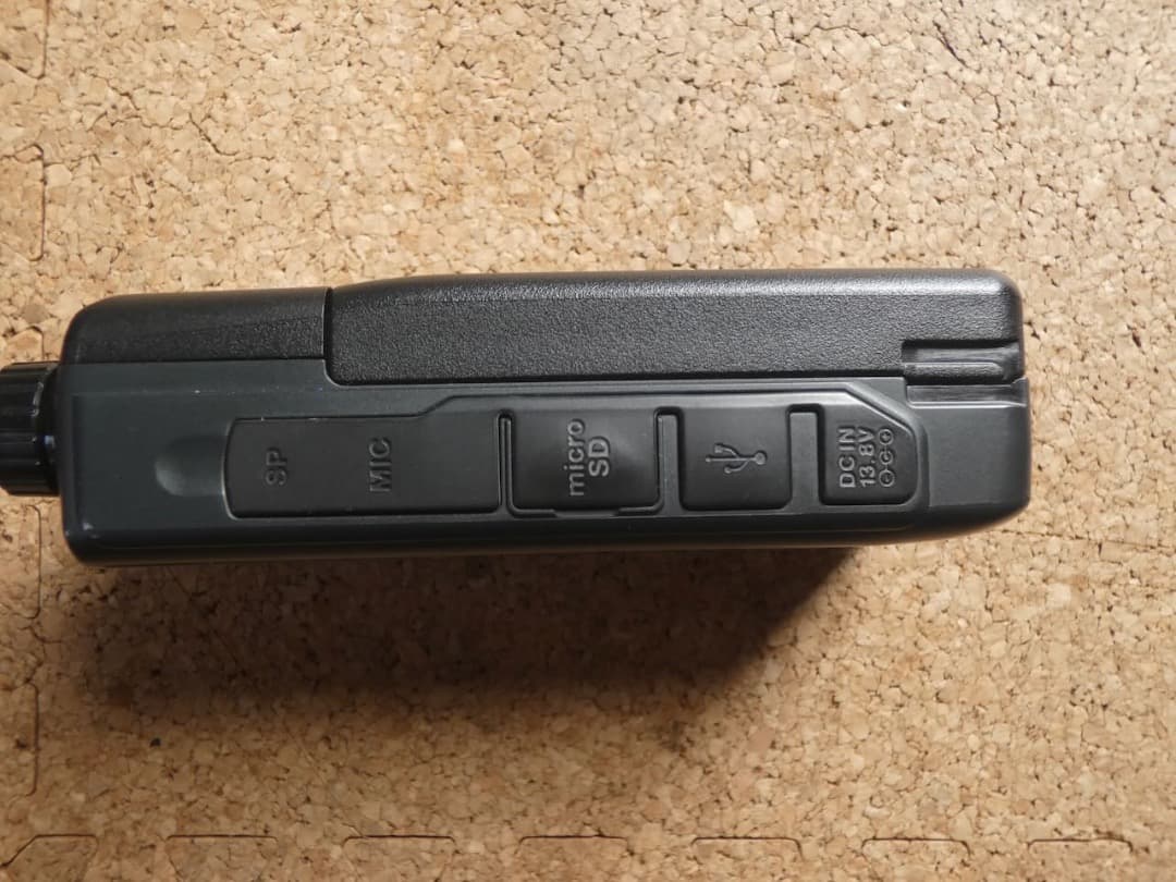 トランシーバー Kenwood TH-D74