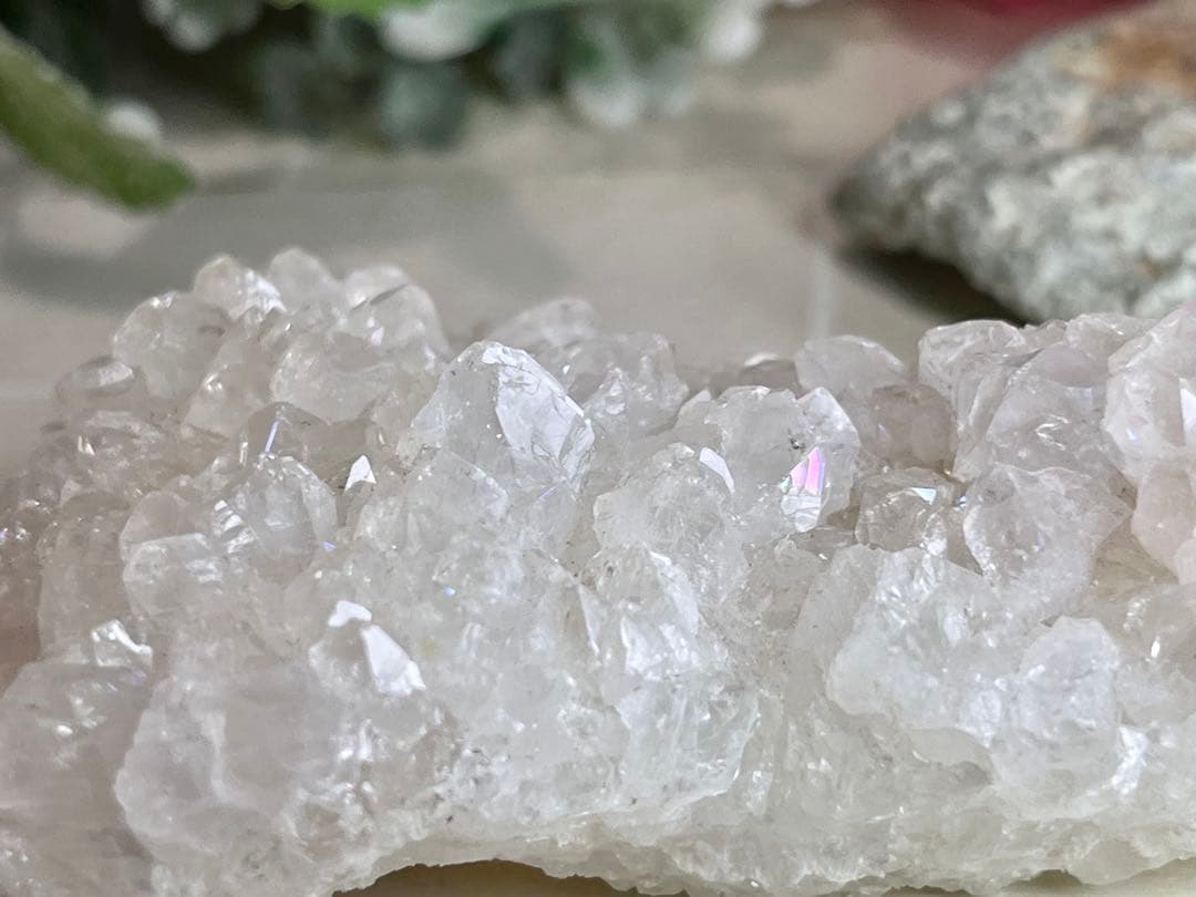 天からの祝福✨　アナンダライト　水晶　レインボークォーツ　原石　クラスター