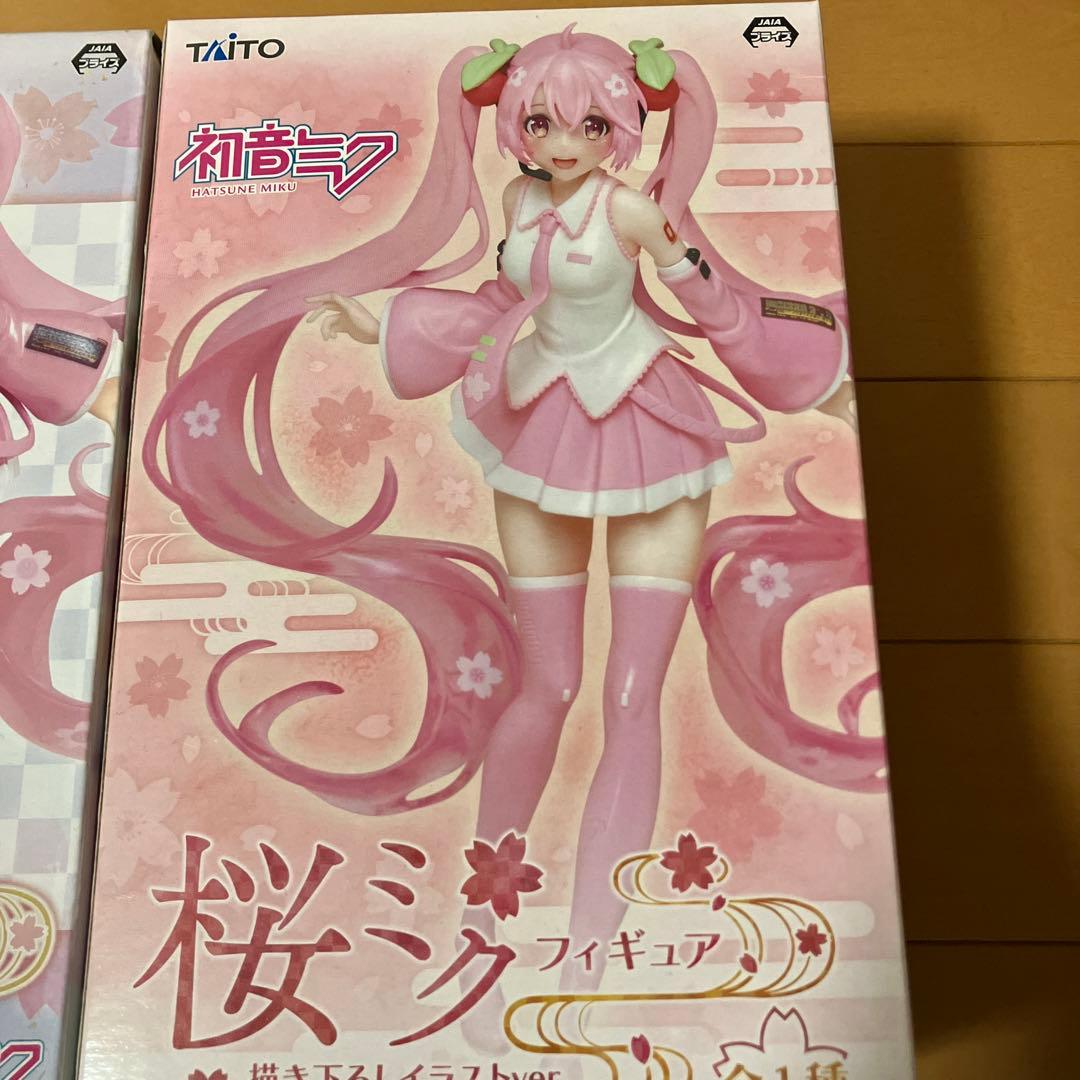 桜ミク　2019描き下ろしイラスト　フィギュア通常版&SEGA限定パールウィンク