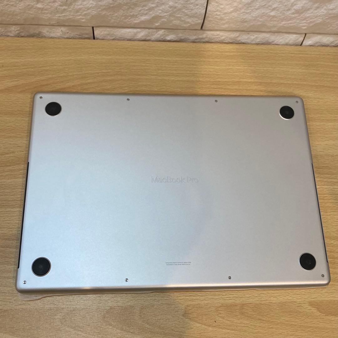 Apple MacBook Pro A2780 パソコン　アップル【11209】