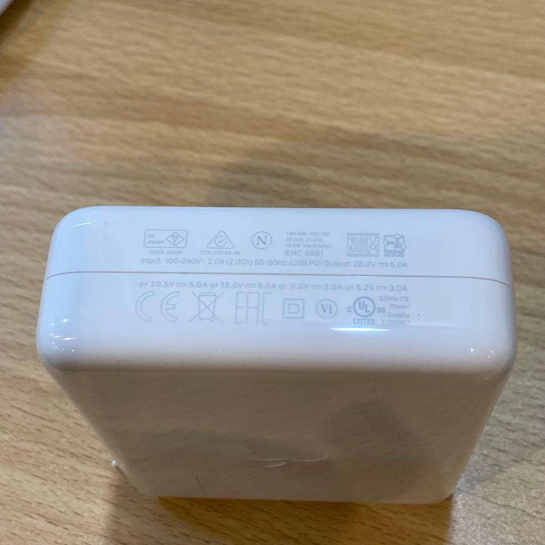 Apple MacBook Pro A2780 パソコン　アップル【11209】