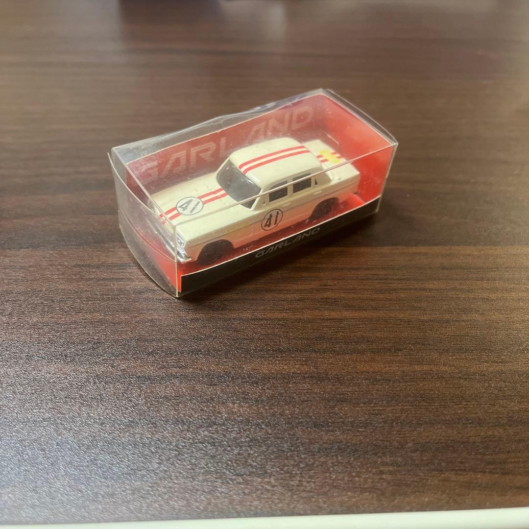 スカイラインS54B&KPGC10ガーランド製で希少、絶版。