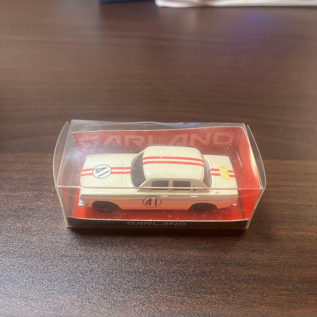 スカイラインS54B&KPGC10ガーランド製で希少、絶版。