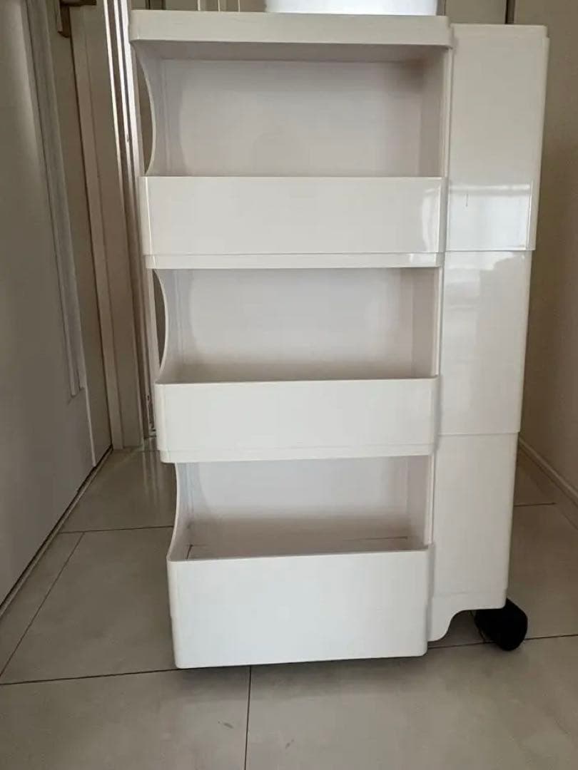 正規品 ジョエ・コロンボ　ボビーワゴン 3段2トレイ　キャスター付き　ホワイト