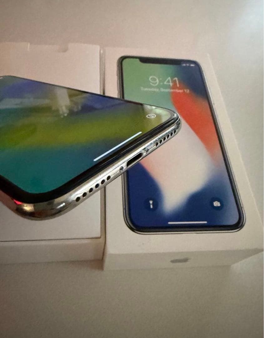 iPhoneX シルバー　スマートフォン 256GB