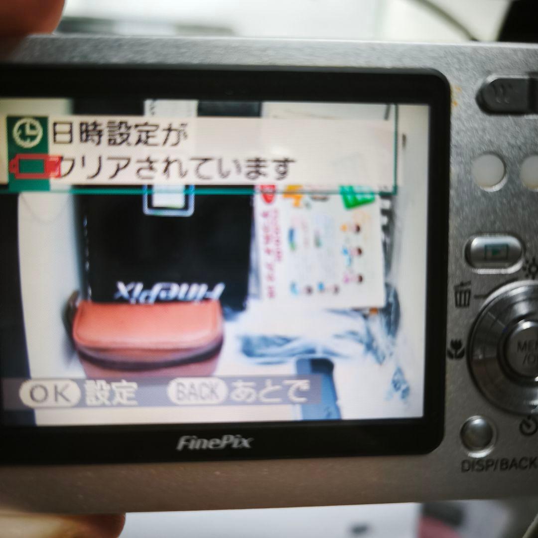 フジフィルム　Finepix z2　デジタルカメラ