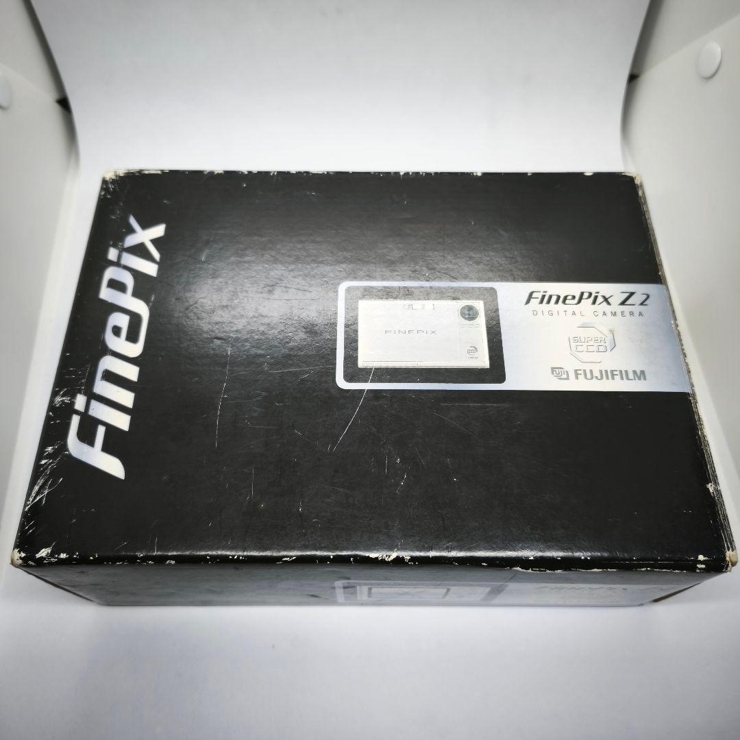 フジフィルム　Finepix z2　デジタルカメラ