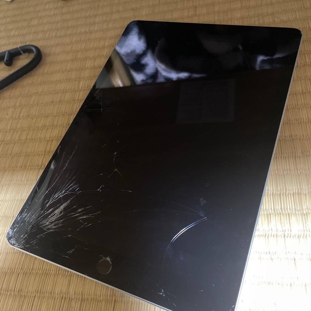 「iPad 第9世代 64GB Wi-Fi 画面割れ ジャンク 動作OK」