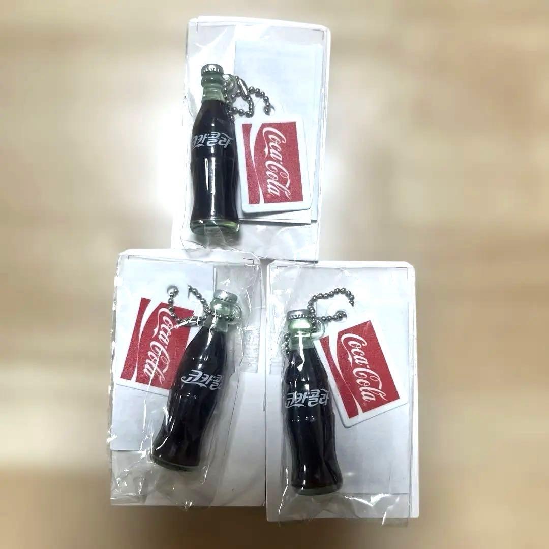 コカ・コーラ ボトル型キーホルダー 24個セット