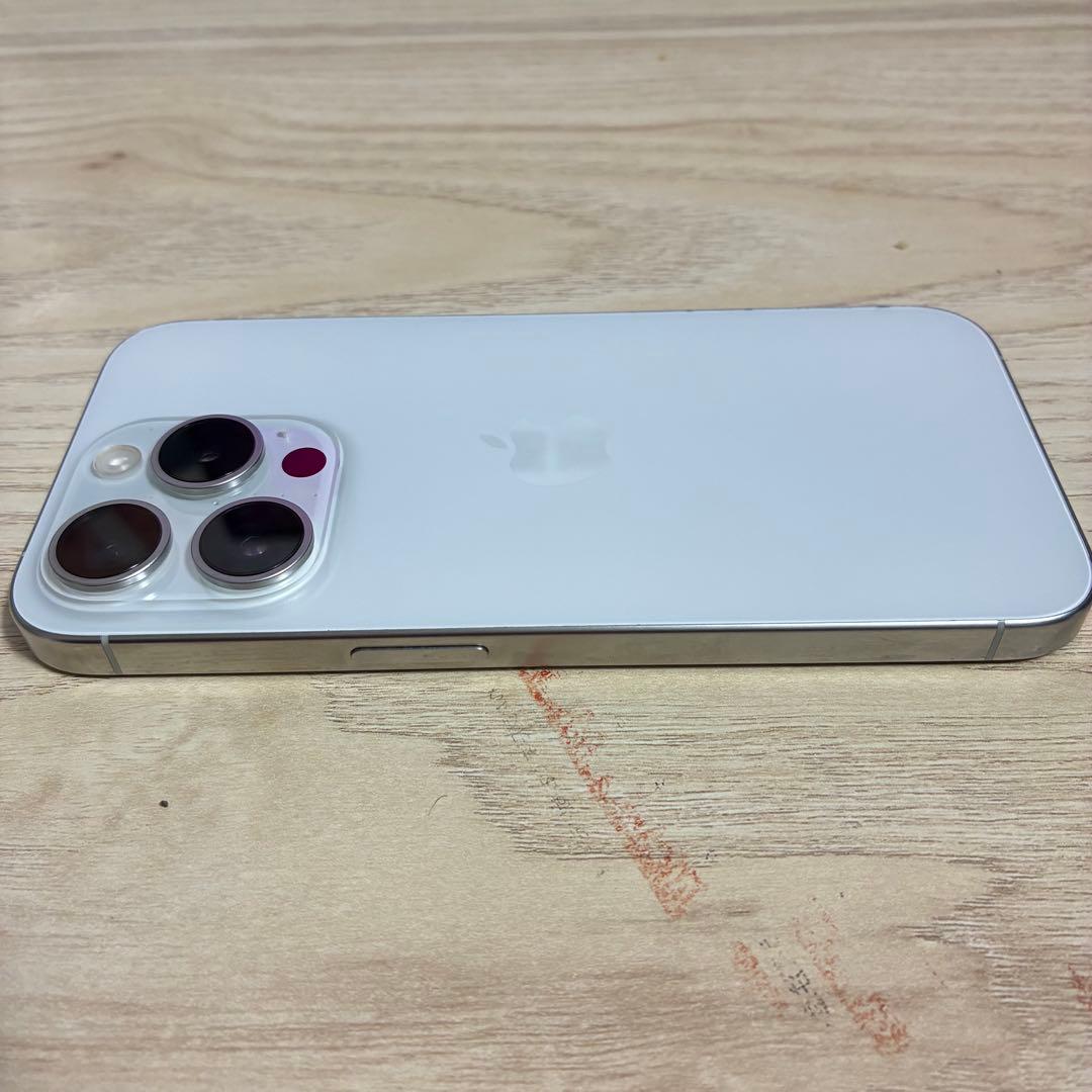 Apple iPhone 15Pro ホワイト 256gb