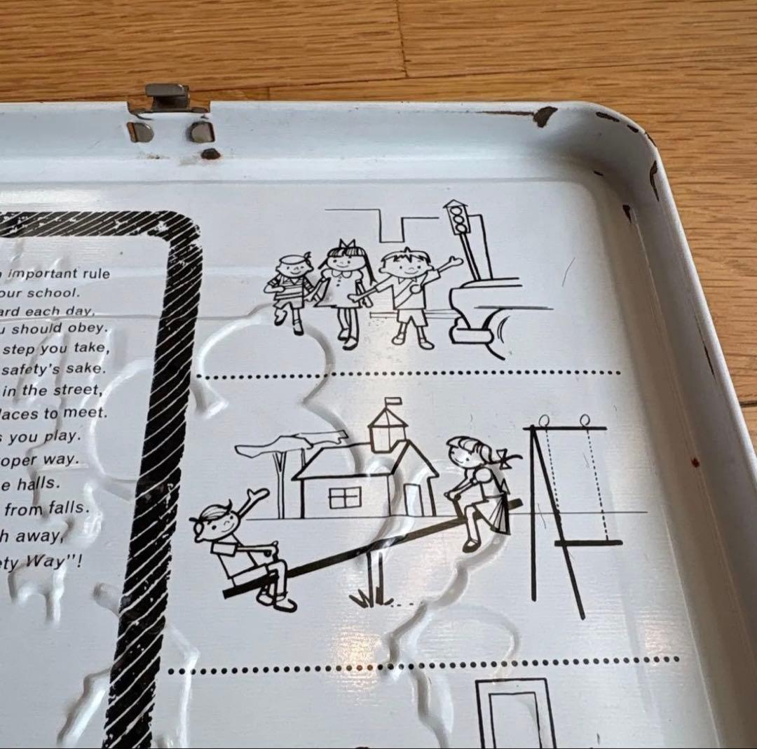 アラジン社製　Walt Disney World ランチボックス 缶