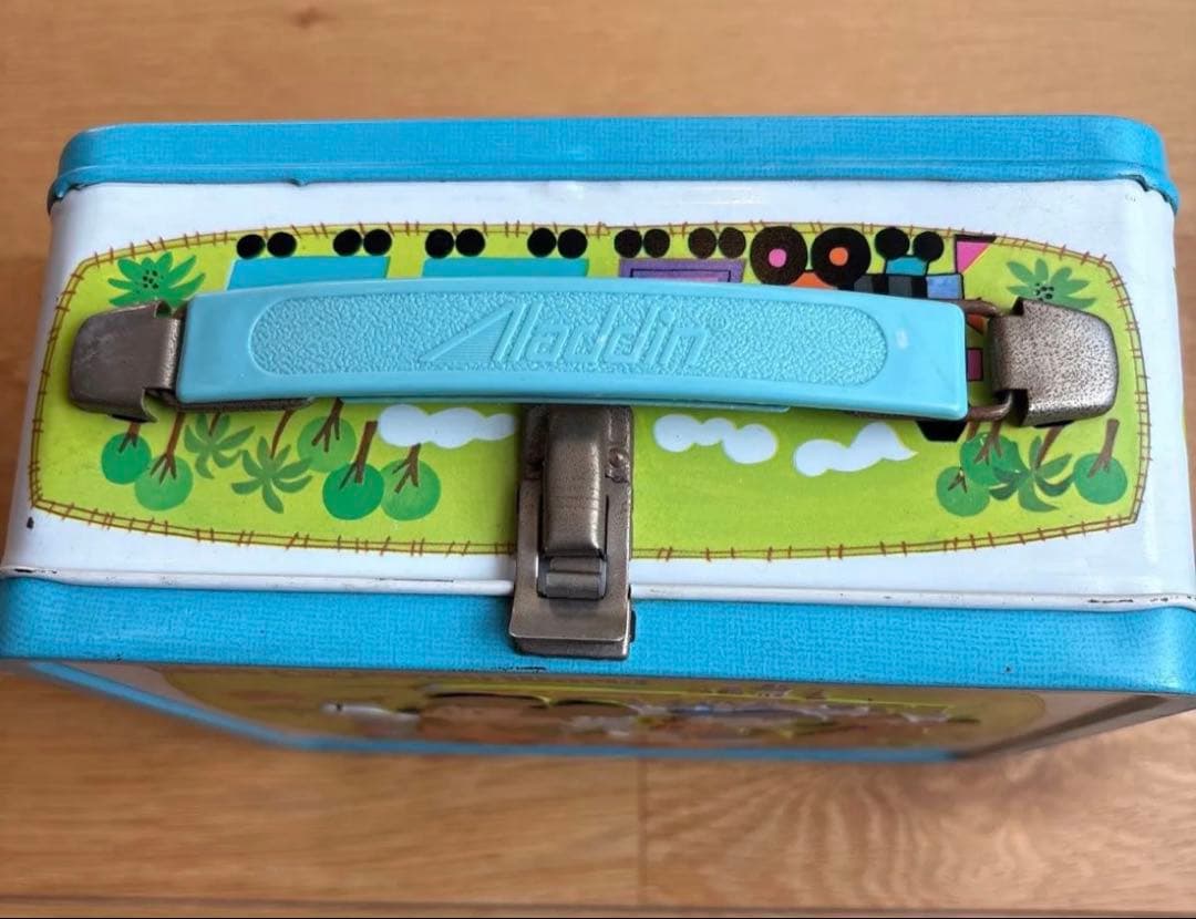 アラジン社製　Walt Disney World ランチボックス 缶