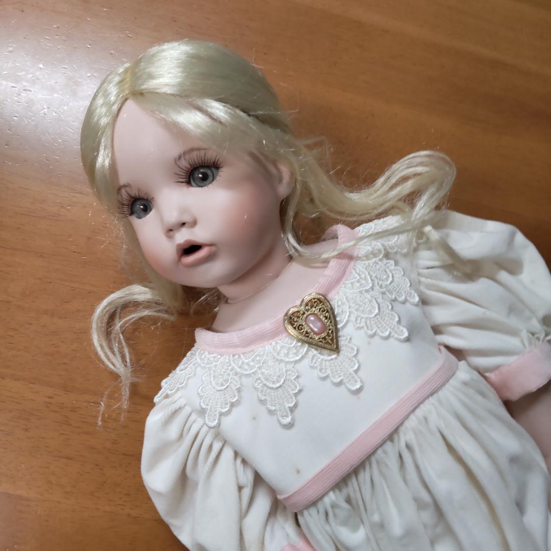 創作人形　現代人形　ドール　フルビスク　ポーセリンドール