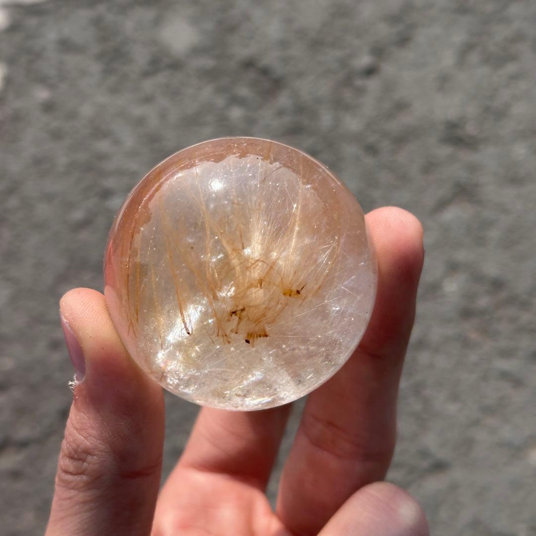 天然石サゲニティック共生ルチルクォーツのスフィア　丸玉　置物G.268