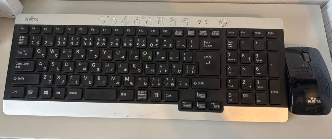 Fujitsu ESPRIMO FH78/LD デスクトップPC