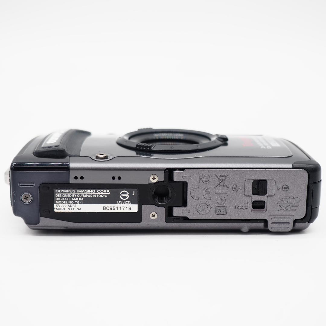 OLYMPUS デジタルカメラ TG-1 シルバー