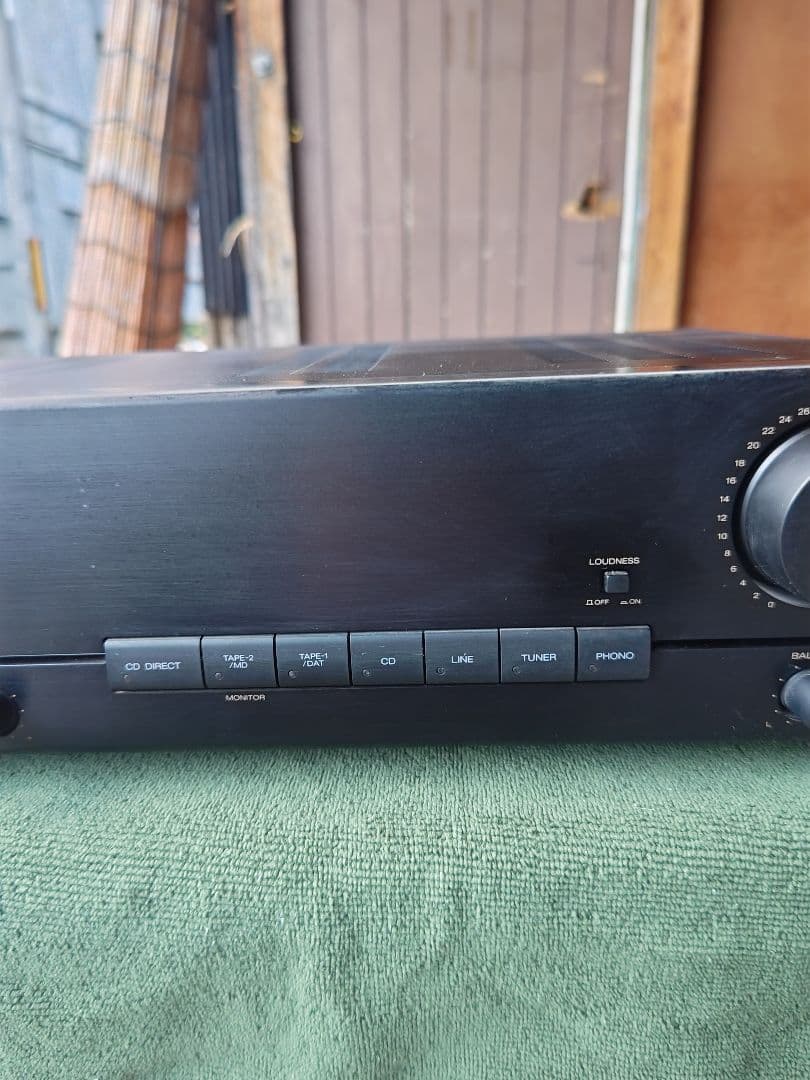 【動作品】SANSUI プリメインアンプ　AU-α205