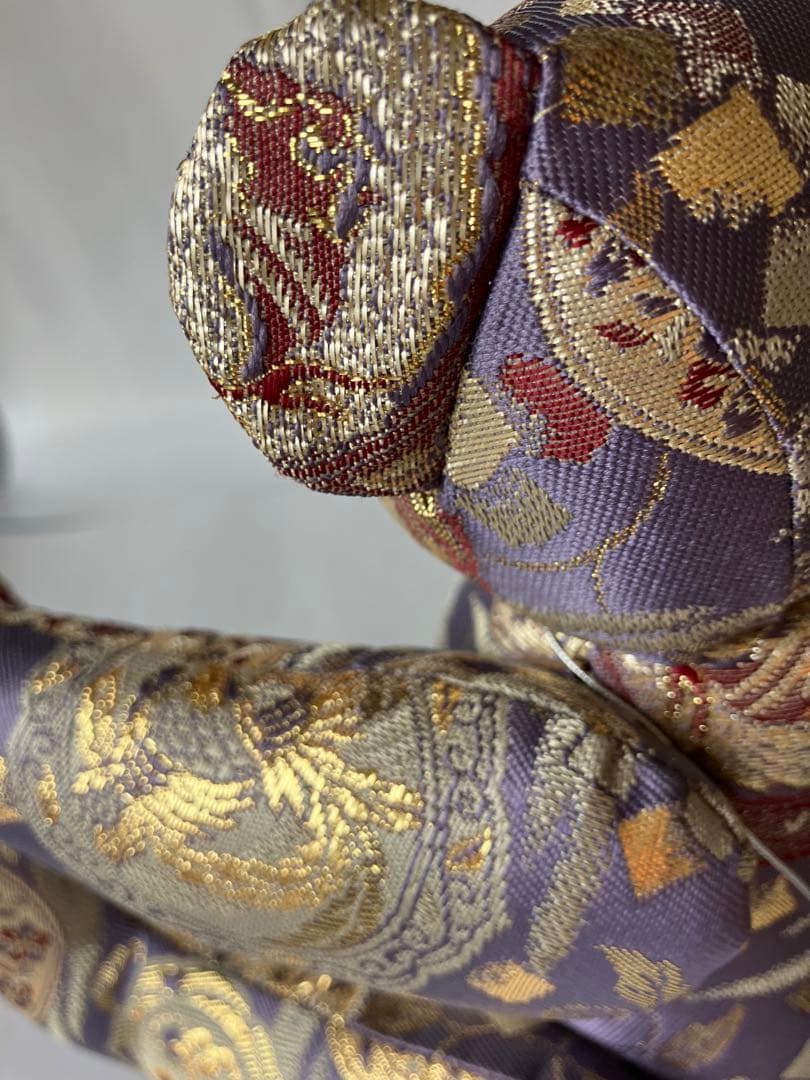 【新品】　黒船堂　幸せを呼ぶベア　錦織り　くすみパープル×ゴールド