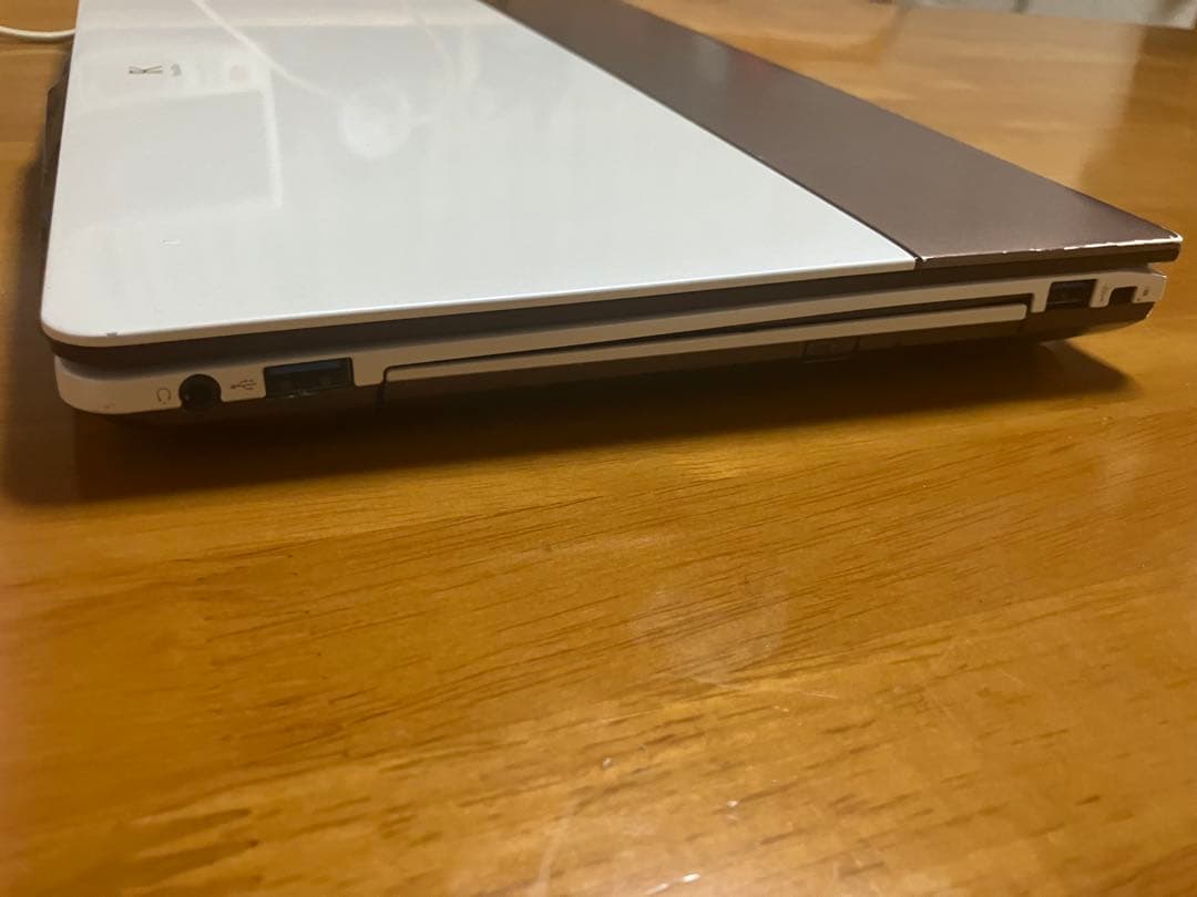 [最終値下げ] FMV−LIFEBOOK CH FMVC75RW